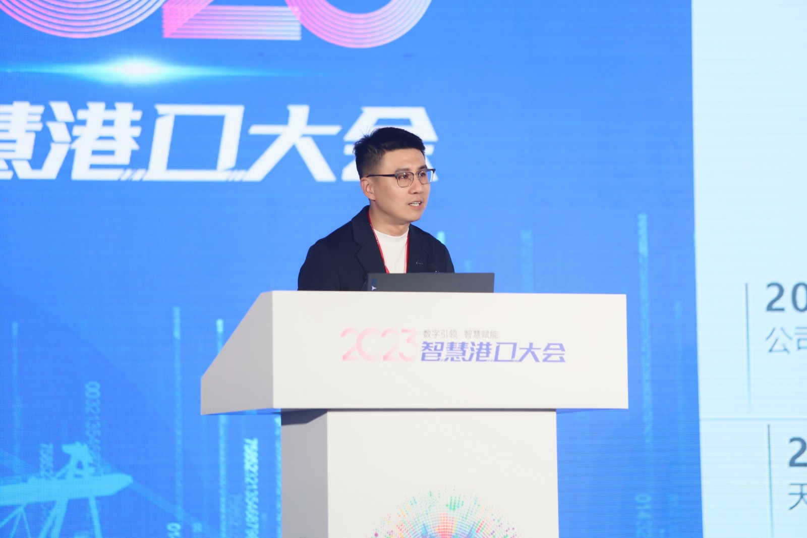演讲.jpg